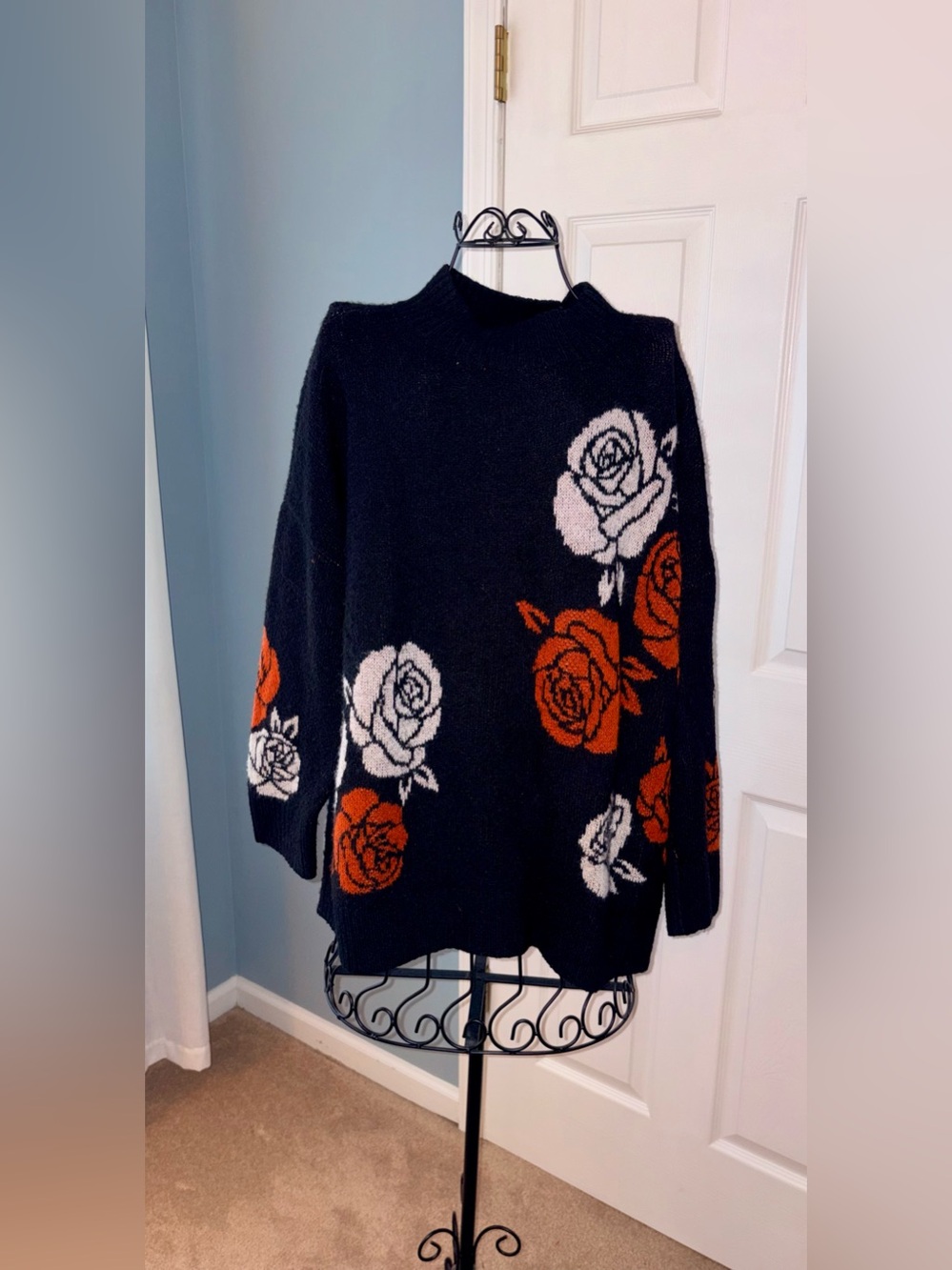 torrid size 2 Black Sweater with White & Orange/red Rose Motif